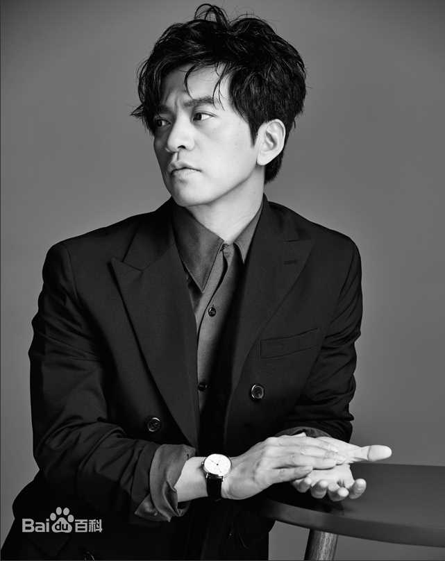 高清李健(Li Jian)在《外滩画报》中的图册