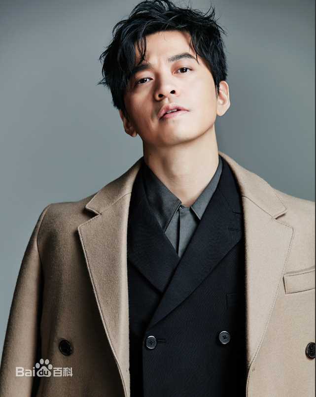 高清李健(Li Jian)在《外滩画报》中的图册