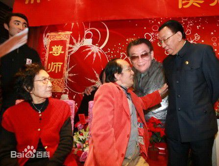 常宝华收徒侯耀华前后照片