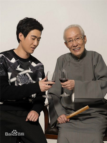 常宝华与家人素颜照相册