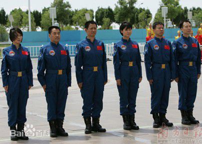 最新张晓光性感图片