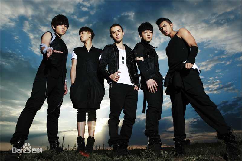 肖顺尧(Aero)mic男团性感图片壁纸