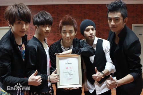 肖顺尧(Aero)公益活动图片图册