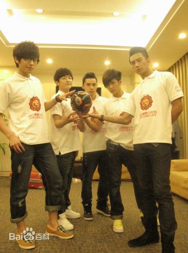 肖顺尧(Aero)公益活动图片图册