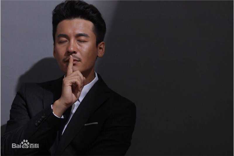 王东生活照壁纸壁纸