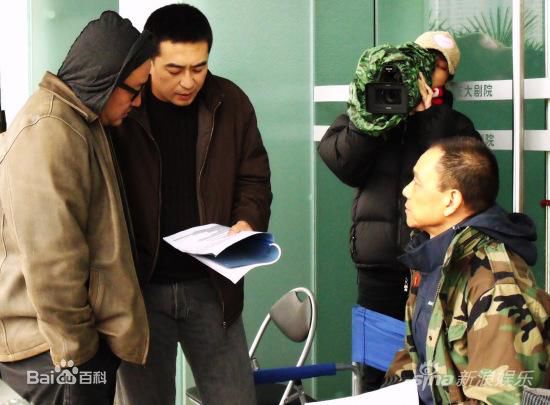 王海燕的丈夫张嘉译前后照片