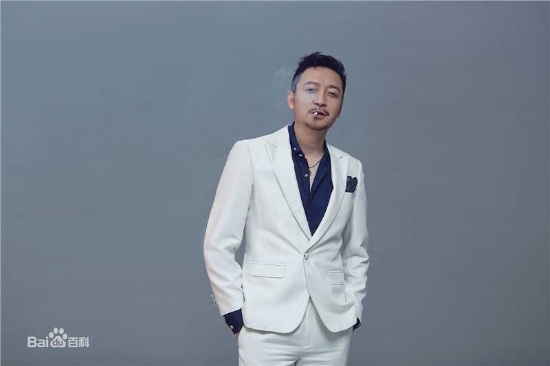 安泽豪(An Zehao)最新白色西装图集