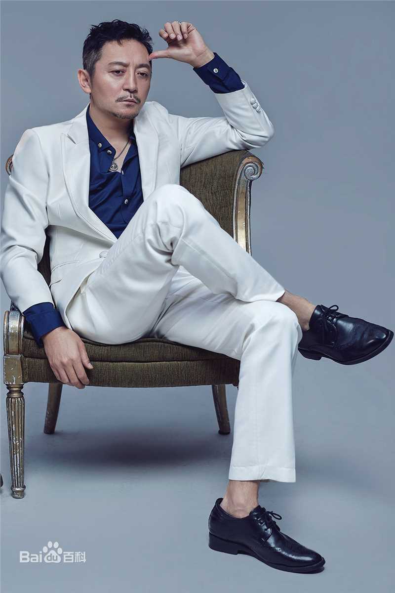 安泽豪(An Zehao)最新白色西装图集