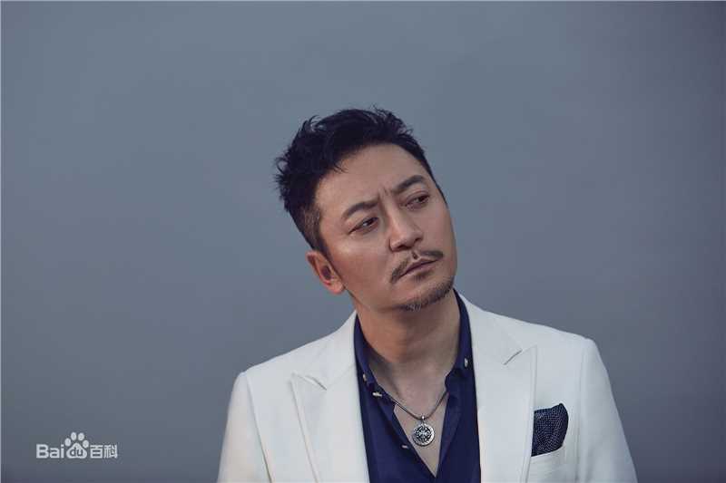 安泽豪(An Zehao)最新白色西装图集