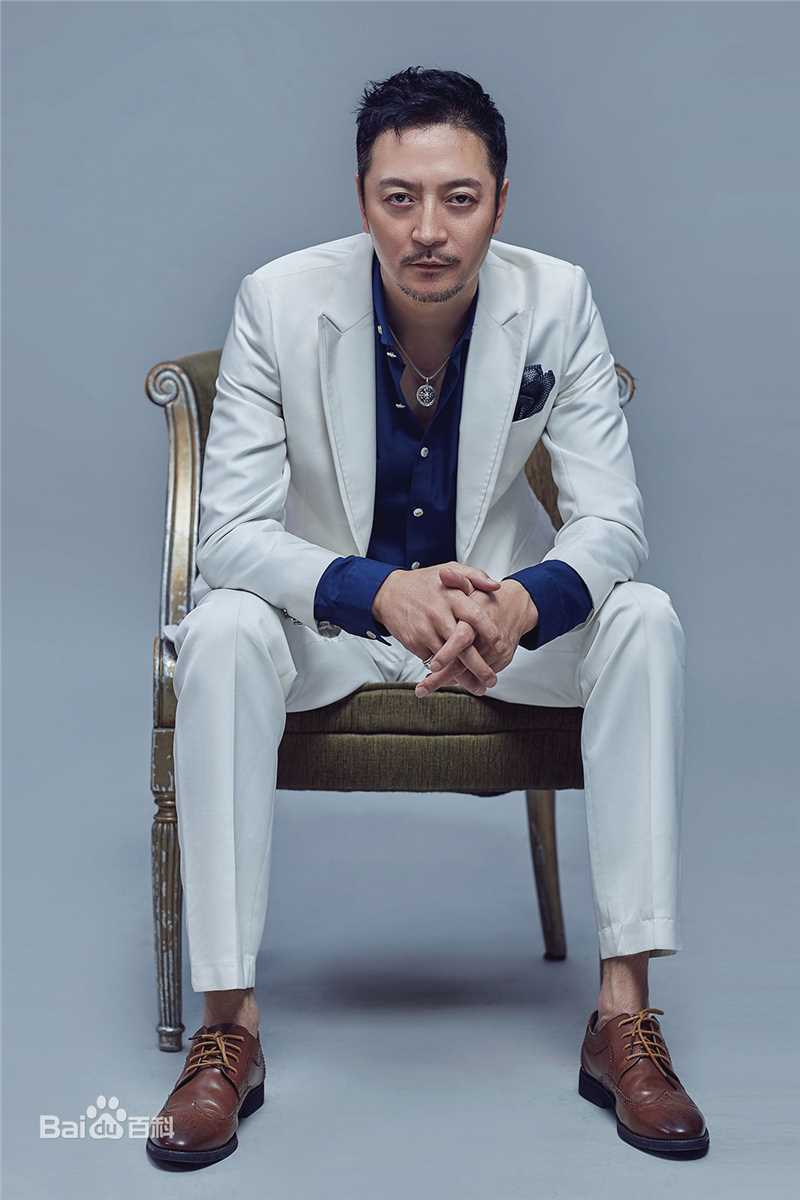 安泽豪(An Zehao)最新白色西装图集