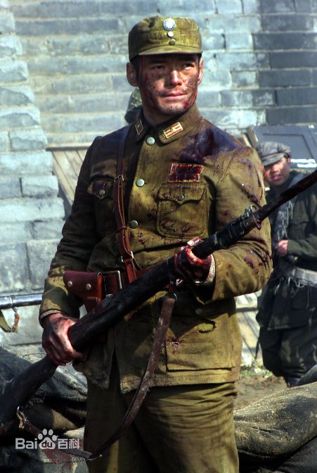 精选张政勇(Arm)在《出关》《雳剑》中的图册