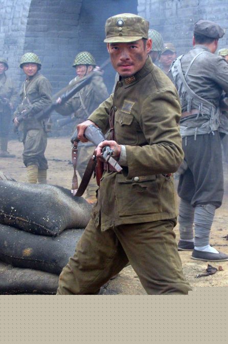 精选张政勇(Arm)在《出关》《雳剑》中的图册