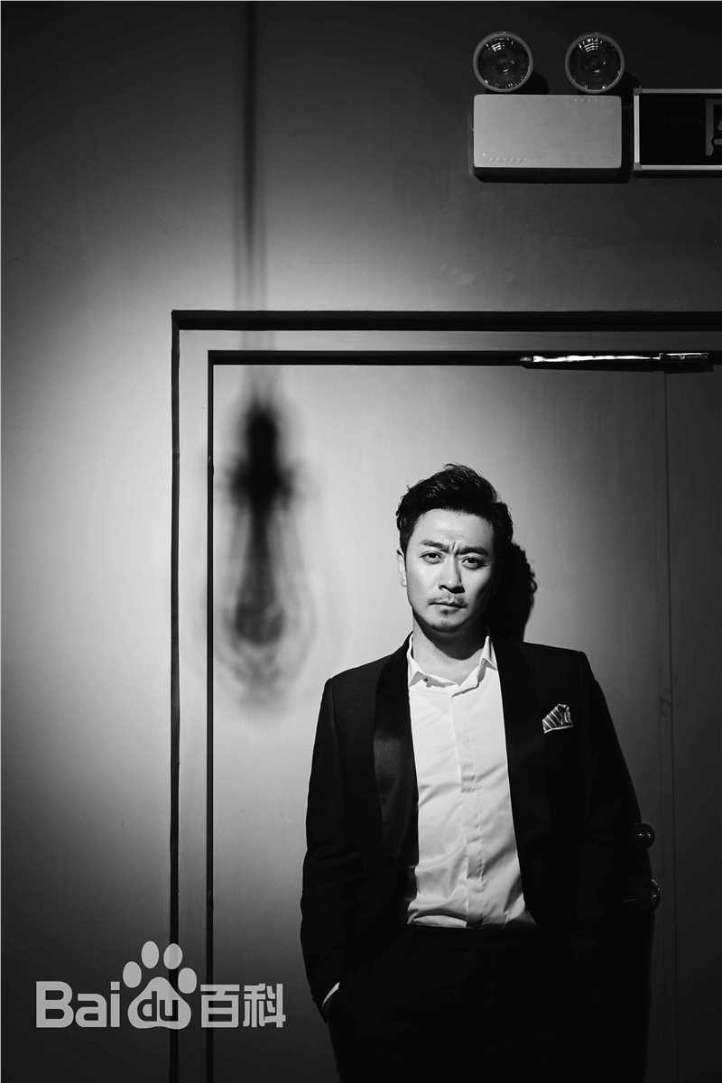 黄俊鹏照片图片图册