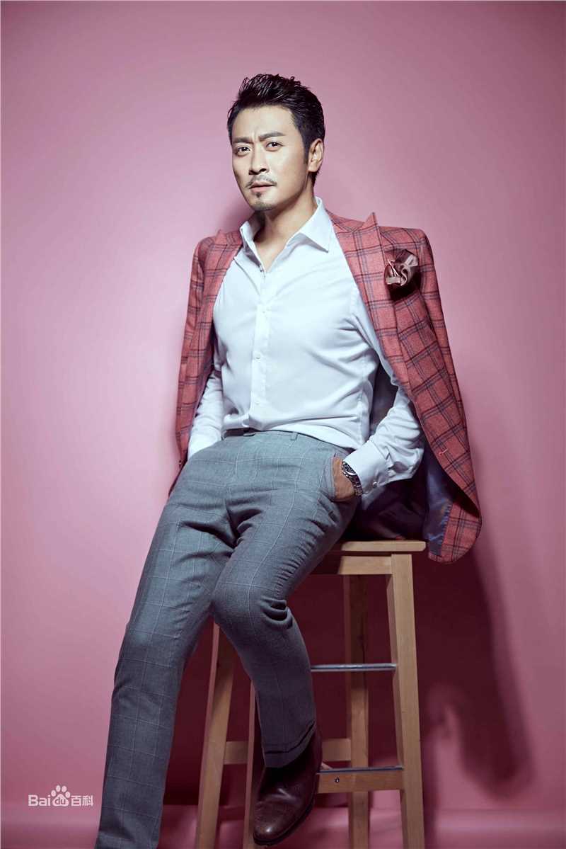 黄俊鹏照片图册