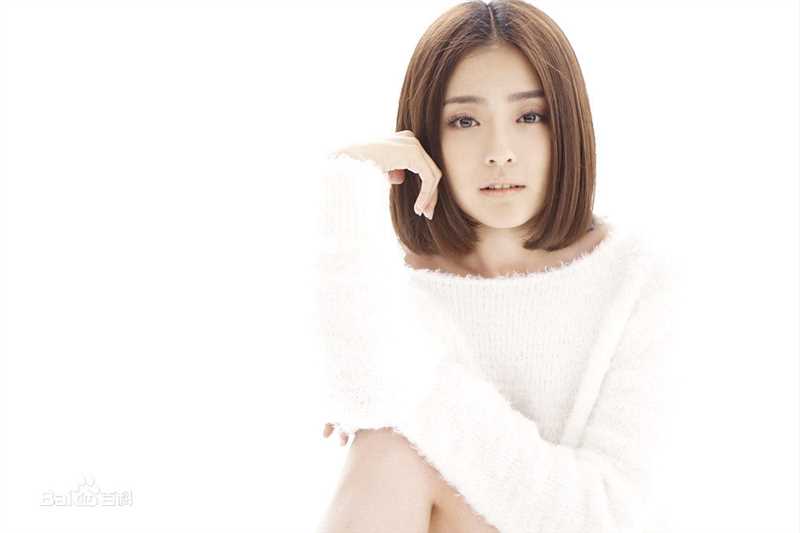 种丹妮最新白色毛衣壁纸