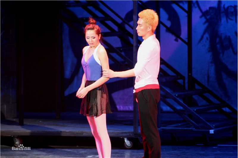 彭杨青涩校园前后照片