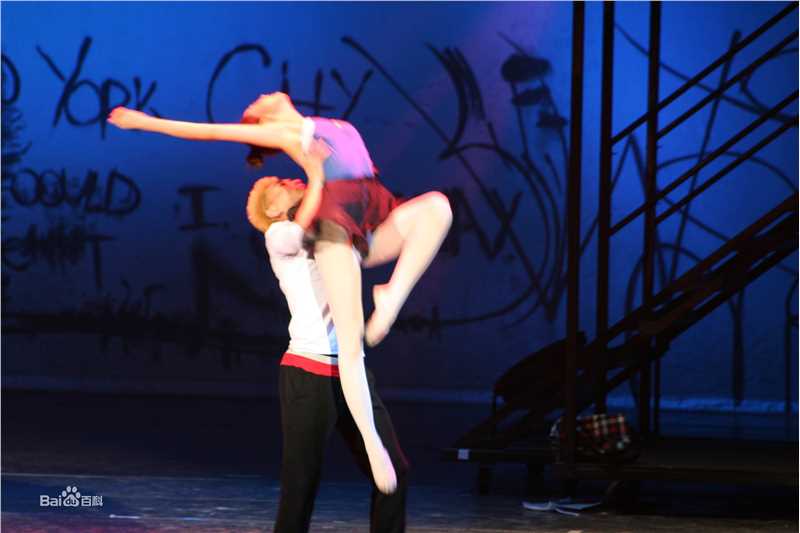 彭杨青涩校园前后照片