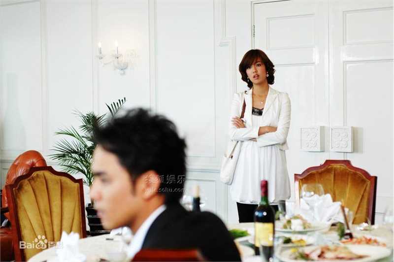 高清何佳怡精彩图册