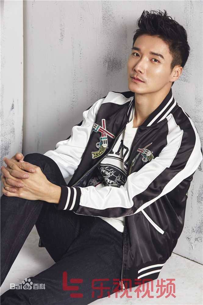 高清李泰(Lee Tae)在乐视《星GO时尚》中的图集