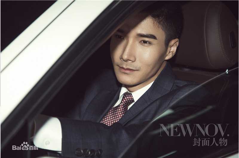 最全李泰(Lee Tae)在《NEWNOV》拍摄中的壁纸