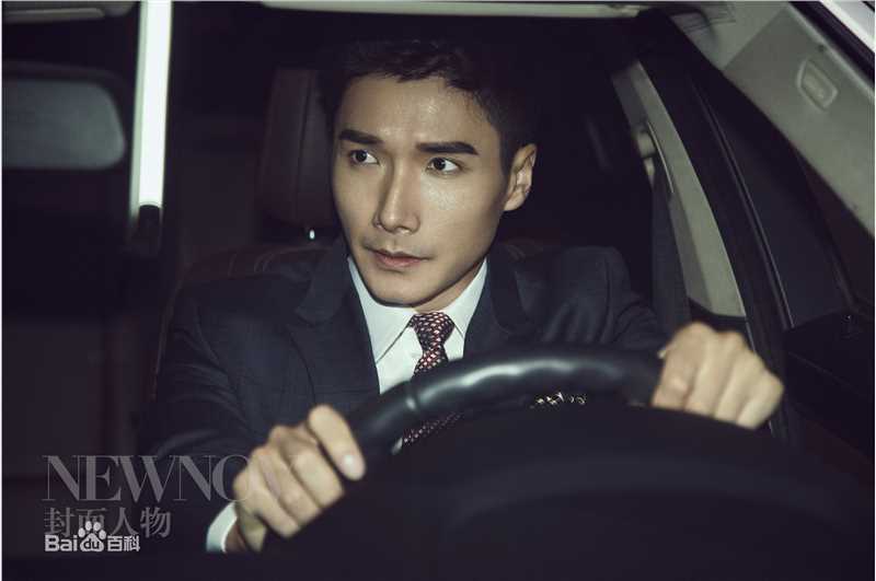 最全李泰(Lee Tae)在《NEWNOV》拍摄中的壁纸