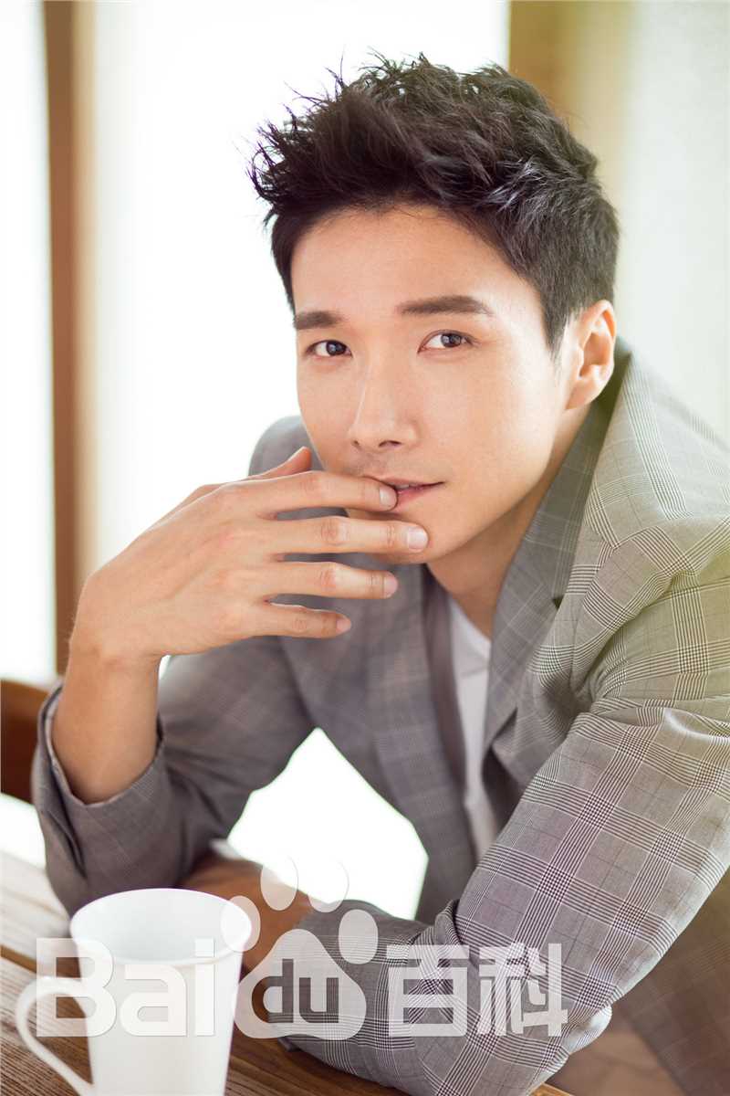 李泰(Lee Tae)最全西装相册