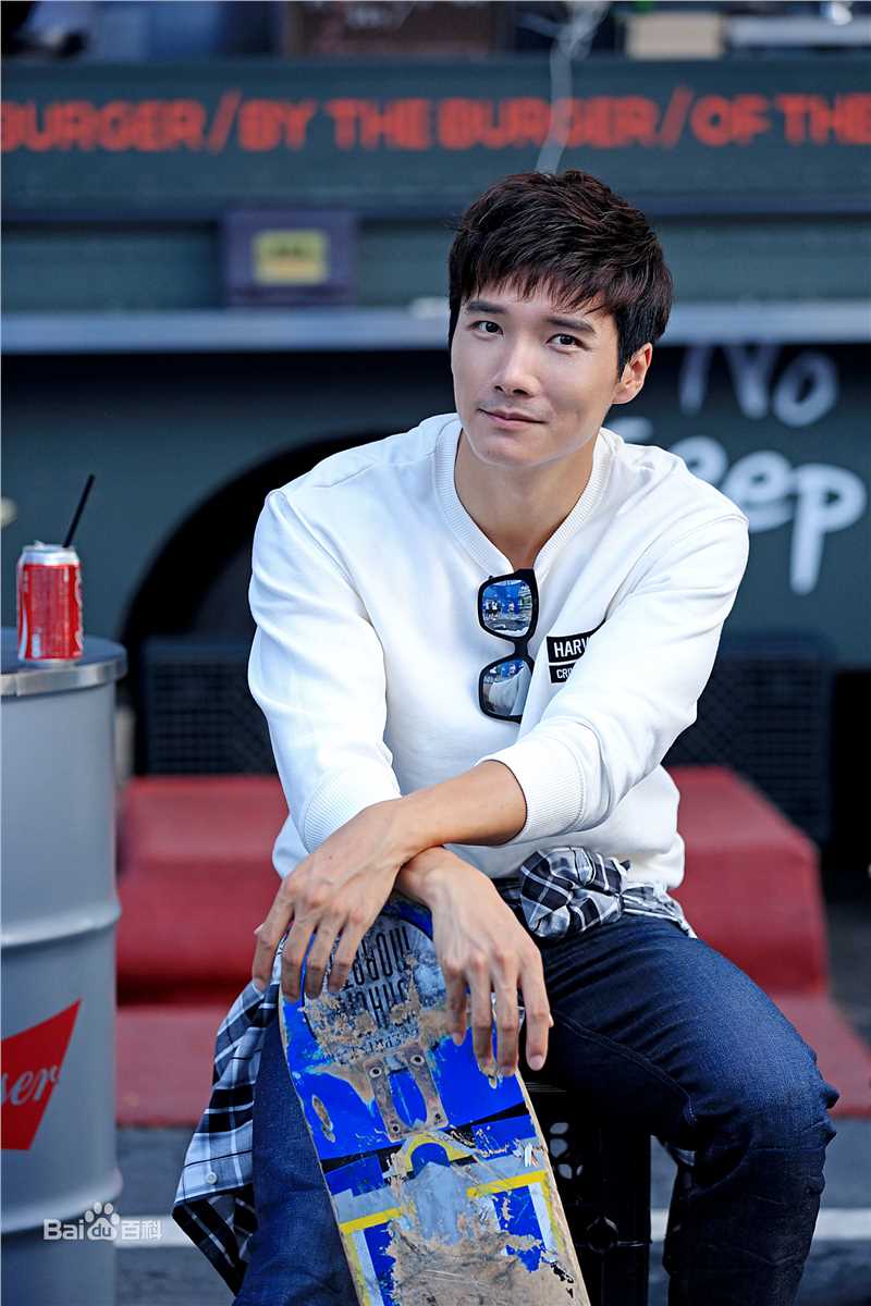 李泰(Lee Tae)高清滑板图册