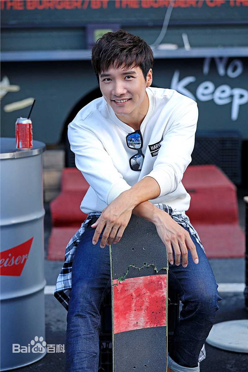 李泰(Lee Tae)高清滑板图册