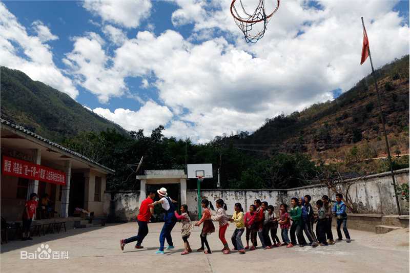 王一楠(Wang Yinan)“递一千零一个愿望”公益活动图册