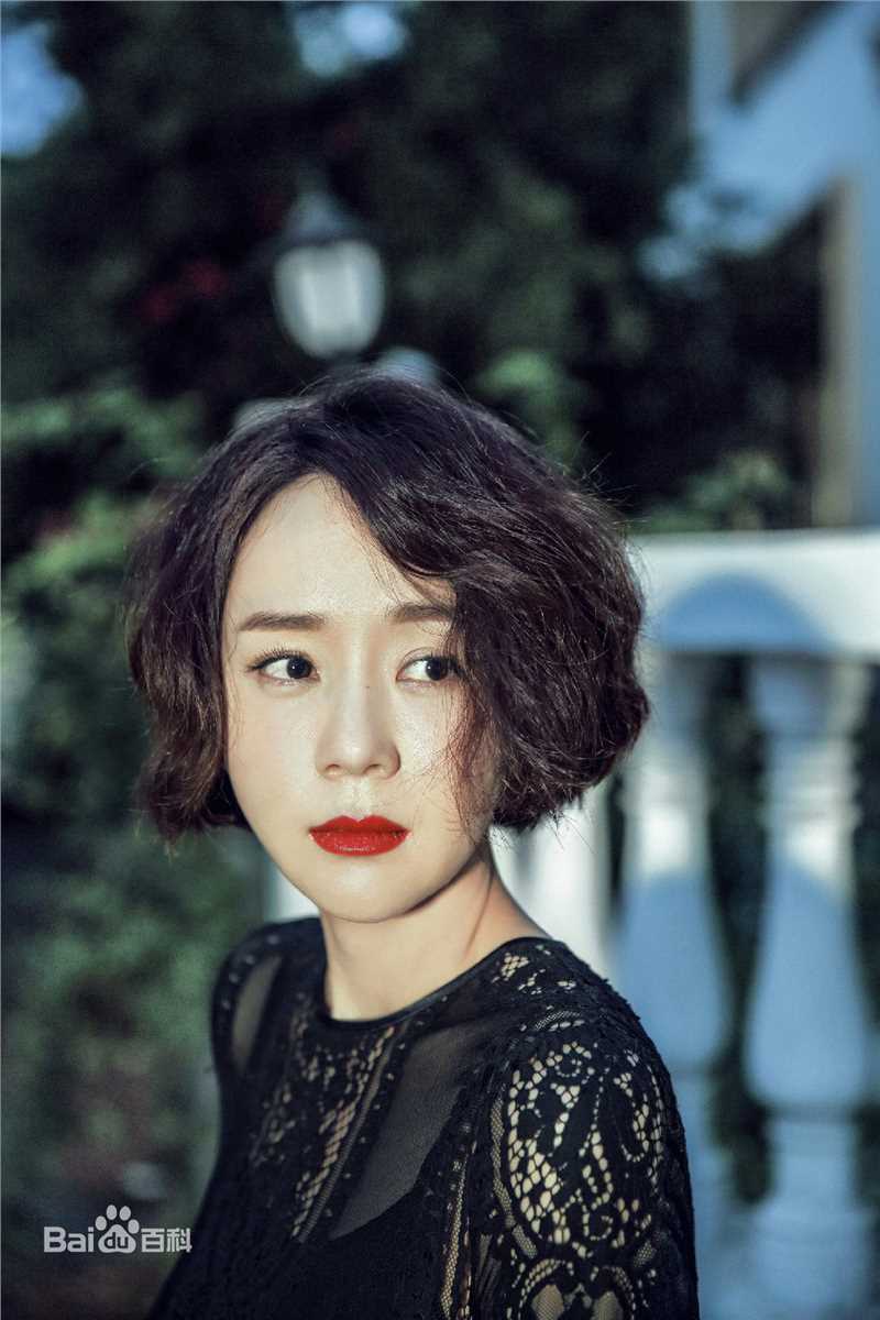 王一楠(Wang Yinan)最新红唇魅惑壁纸