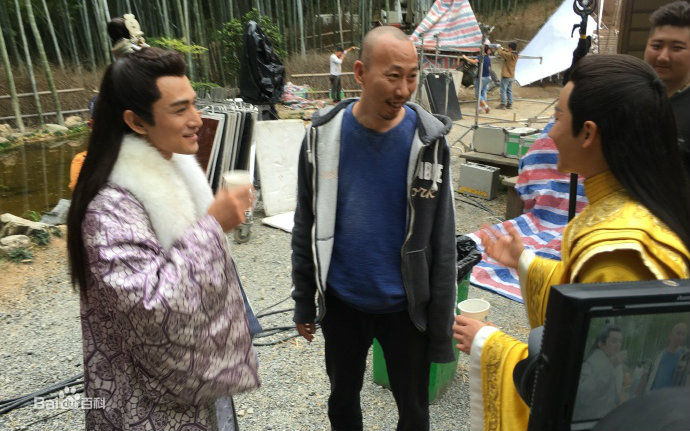 曹盾工作状态壁纸壁纸