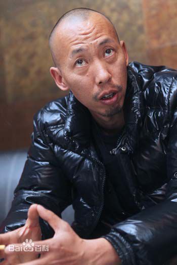 曹盾出席活动性感图片图集