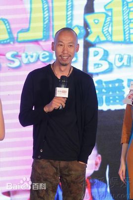 曹盾出席活动性感图片图集