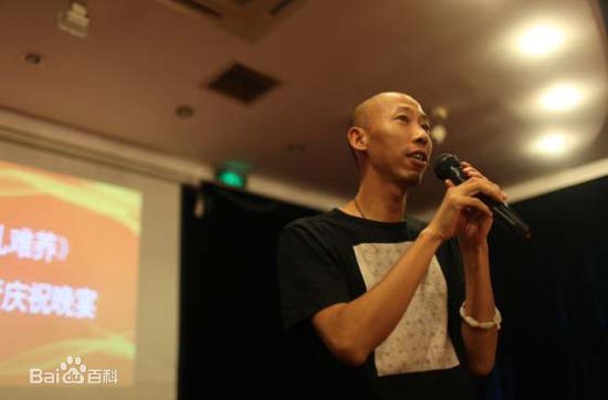 最优质曹盾生活照