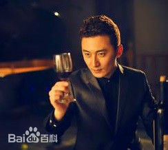 陈昊(tony)《光的棍》精选剧照 卡小柔与姚不同