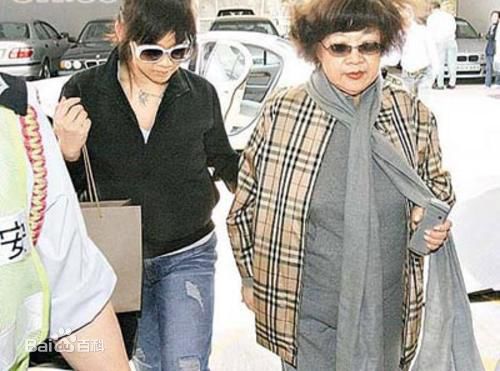 沈殿霞(Lydia Sung)与郑少秋图册