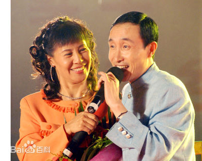 巩汉林和金珠性感图片图集