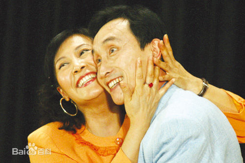 巩汉林和金珠性感图片图集