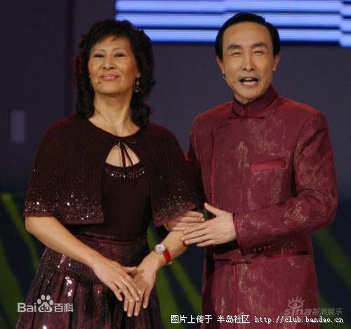 巩汉林和金珠性感图片图集