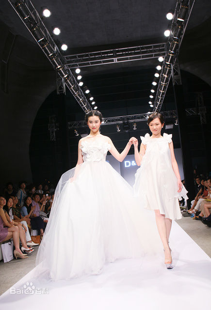 高清张辛苑在《优家画报》中的图集