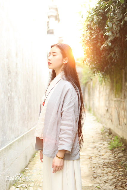 张辛苑 画册素颜照壁纸