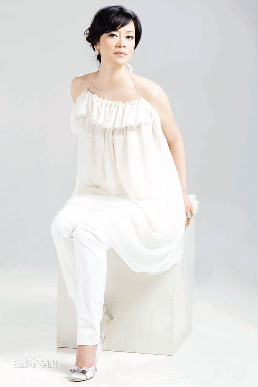 毛阿敏白色系列素颜照相册