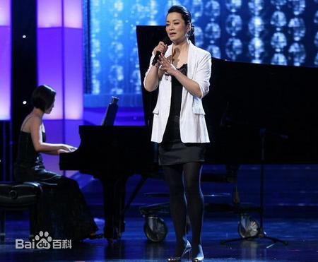 毛阿敏参加活动照片生活照相册