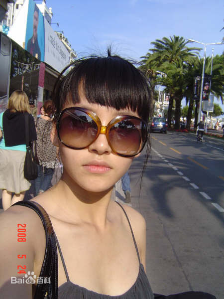 周楚濋楚楚生活照素颜照壁纸