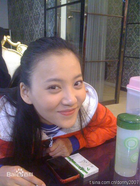 周楚濋楚楚生活照素颜照壁纸