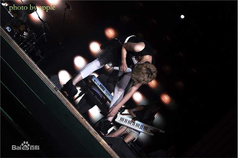 谭维维(Sitar tan)20100817世博音乐会性感图片图集