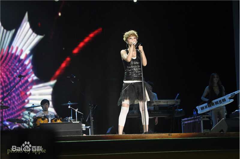谭维维(Sitar tan)20100817世博音乐会性感图片图集