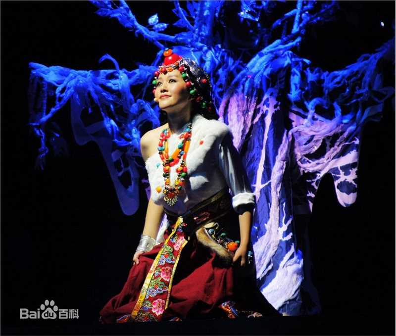 谭维维(Sitar tan)在音乐剧《花儿与少年》中的