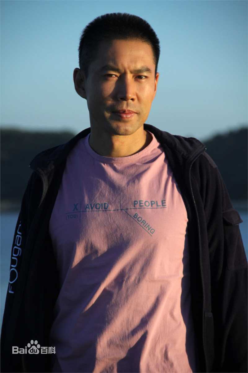 高清王韦智性感图片