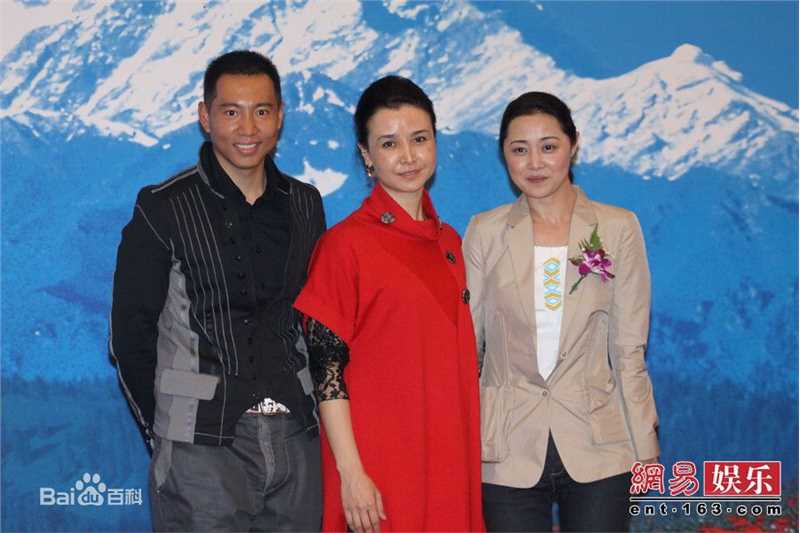 嘉娜·沙哈提嘉娜沙哈提  导演生活照相册